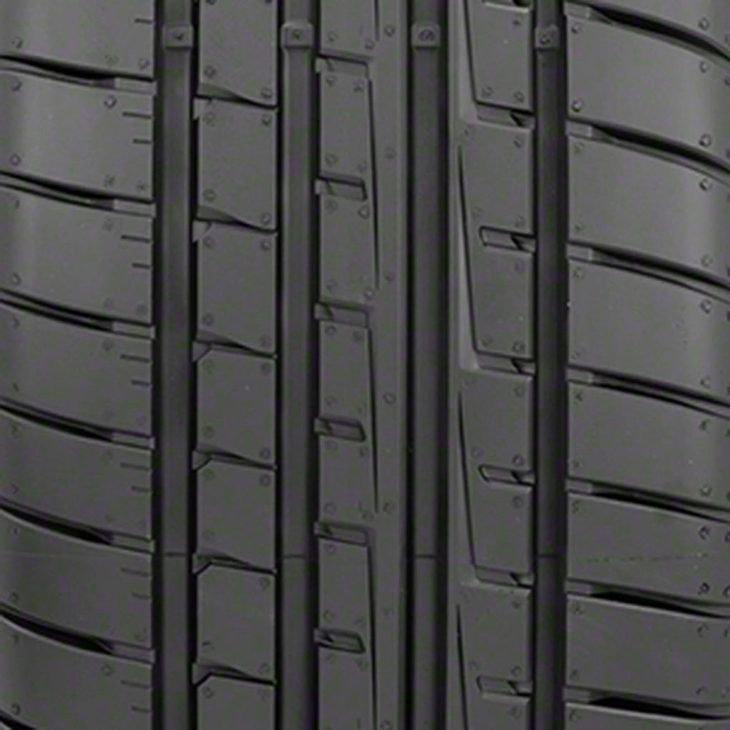 Asymmetrical 3 Summer 245/35R20 (95Y) XL passenger tires