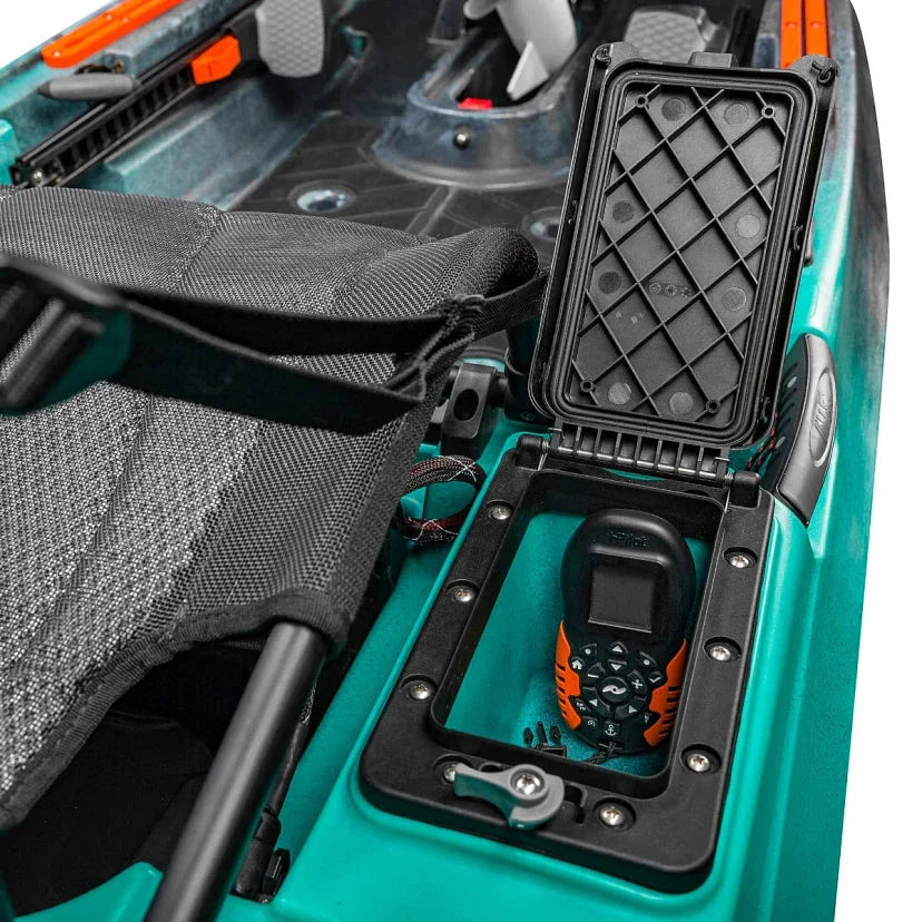 Old Town Sportsman AutoPilot 120 Motorized Fishing Kayak with Minn Kota Trolling Motor ?? 12-ft